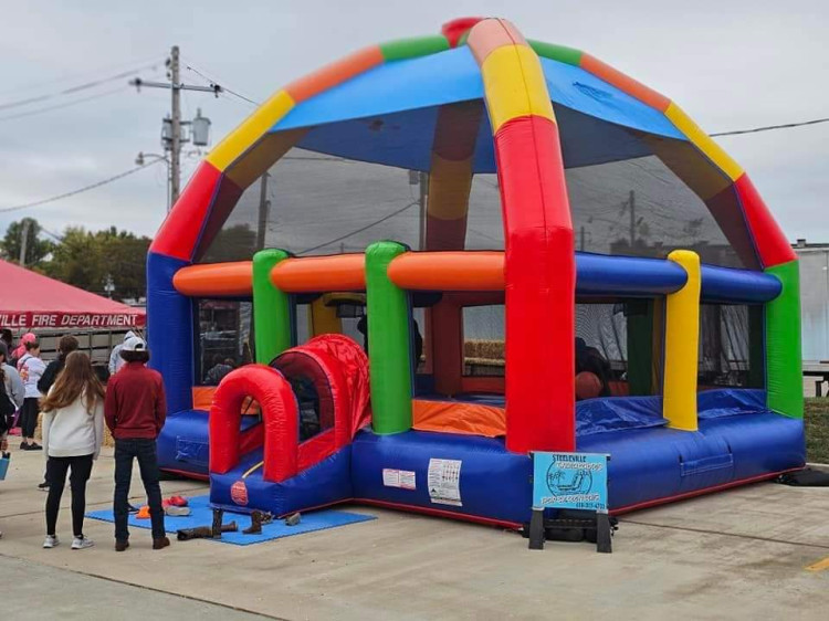 Big Bubba Bounce House Adults/Kids 22x22 DRY